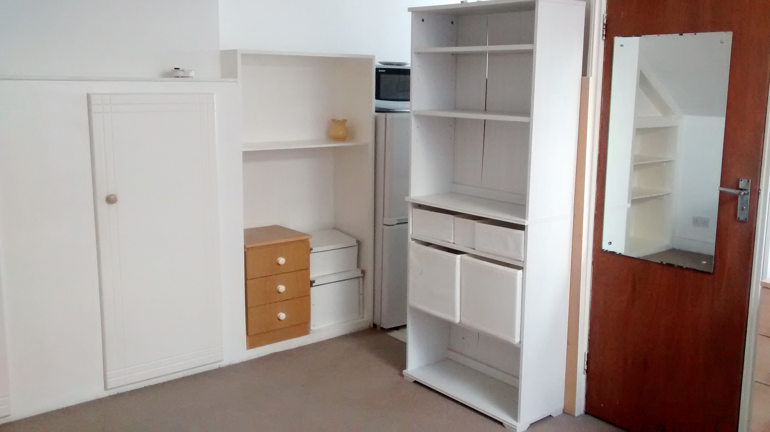 Spacious Loft Studio