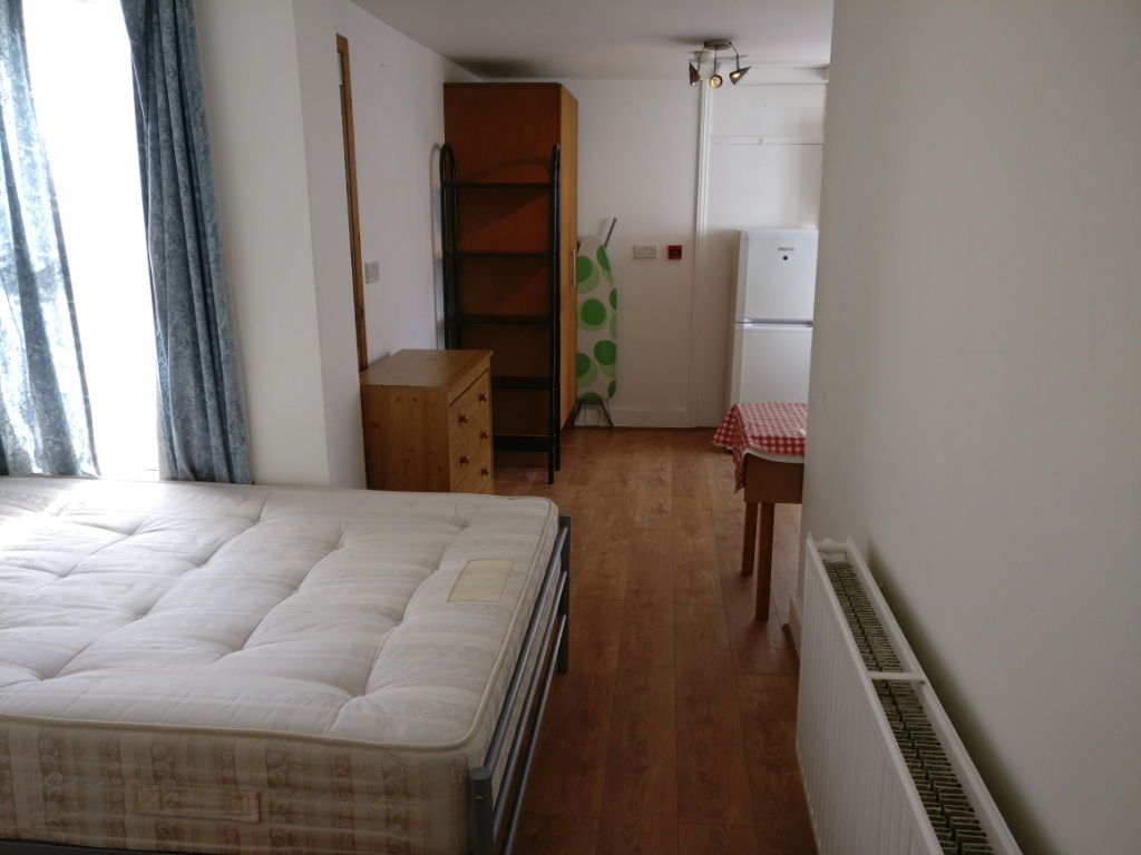 Garden Studio Flat
