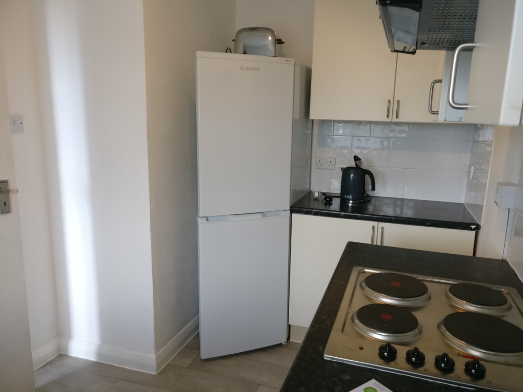 Spacious 2 Bedroom Flat