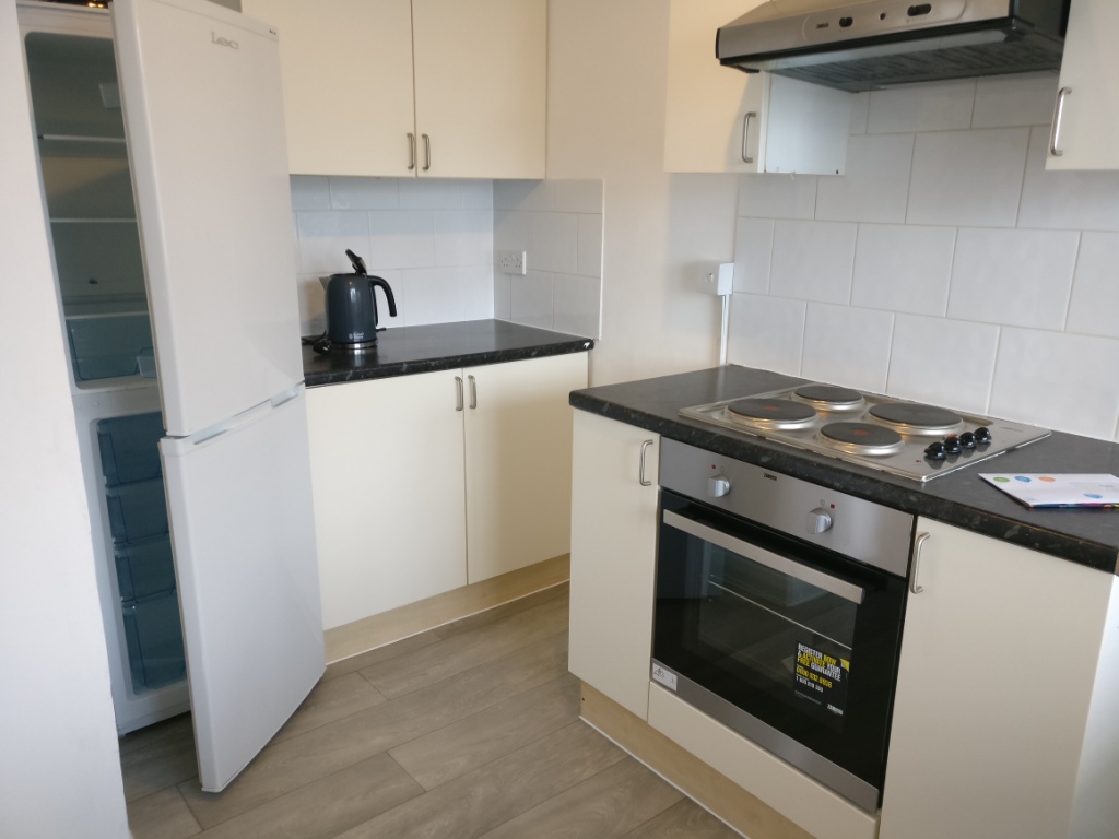Spacious 2 Bedroom Flat